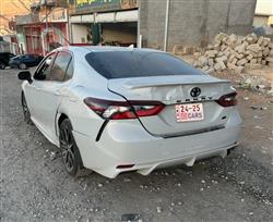 تۆیۆتا کامری